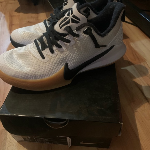 Mamas Focus Size 7 White/ Black - Picture 1 of 3